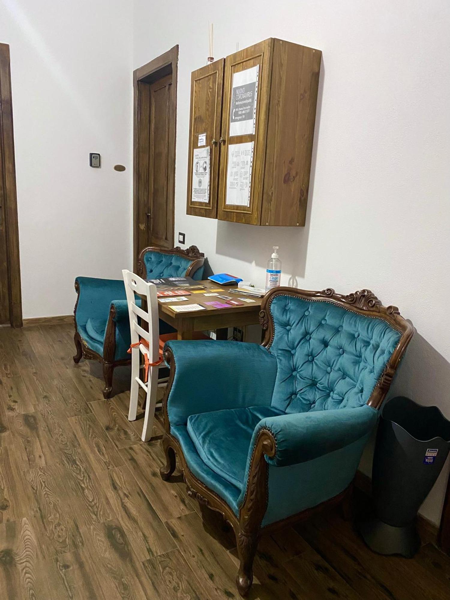 Dani'S House 호텔 칼리아리 외부 사진