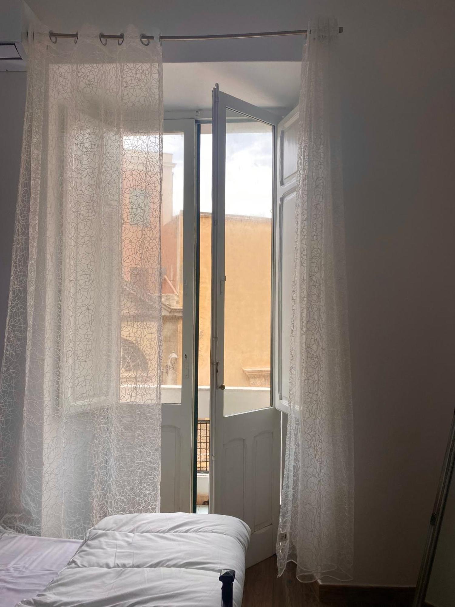Dani'S House 호텔 칼리아리 외부 사진